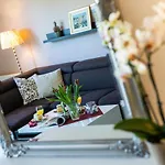 Memories Apartment